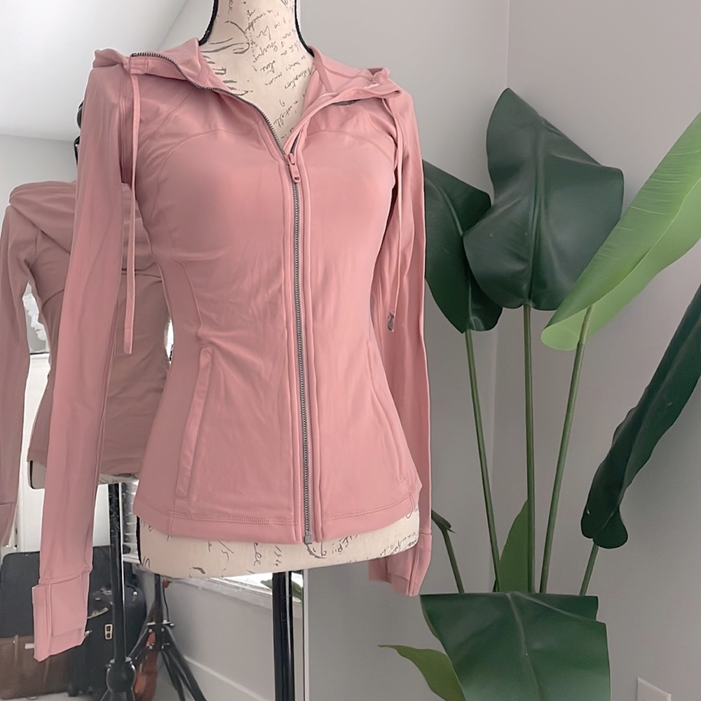 Hooded Define Jacket 
Nulu Lululemon pink